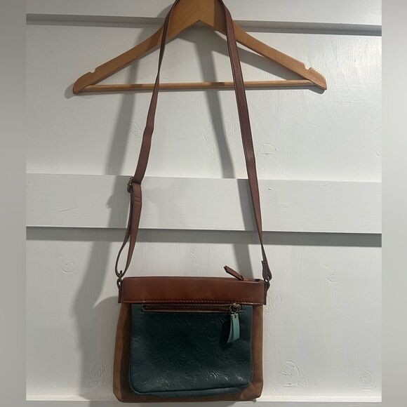 The Sak Crossbody - Picture 3 of 4